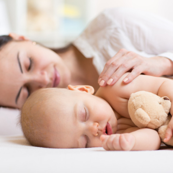 10 najvećih grešaka kod uspavljivanja deteta