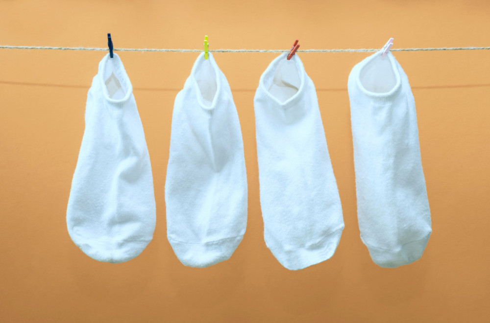 Bele čarape je najteže oprati, ali uz ovaj trik biće kao nove