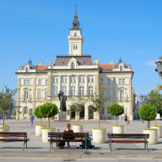 Novčanik, dokumenta, ključevi i telefon završili u kontejneru: Radnici Čistoće sproveli nesvakidašnju akciju