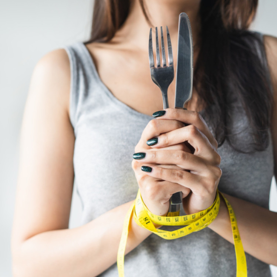 Možda ste upali u "zamku": 5 znakova koji ukazuju na to da ne jedete dovoljno