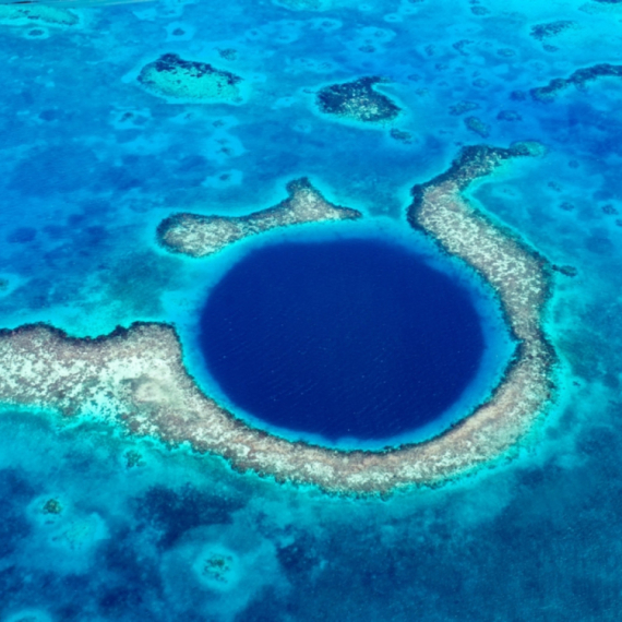 Najdublja plava rupa na svetu krije tajnu: Naučnici nemaju pojma šta je na dnu FOTO