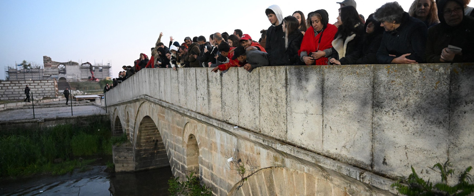 Hiljade turista posetilo mesto u Turskoj povodom proslave Đurđevdana