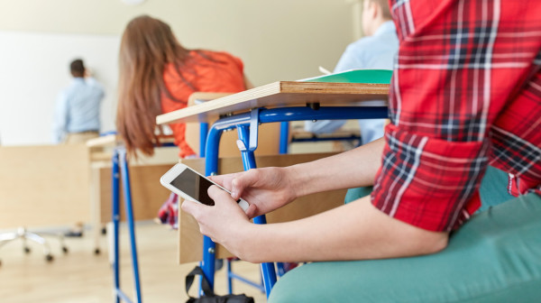 EU predlaže strože mere protiv sajber-nasilja: "To je spasavanje života"