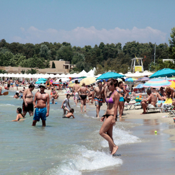 Srbin zgrožen ponašanjem dece na plaži: "Njihove roditelje treba tući"