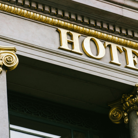Živeo duže od godine u hotelu – nije platio ništa