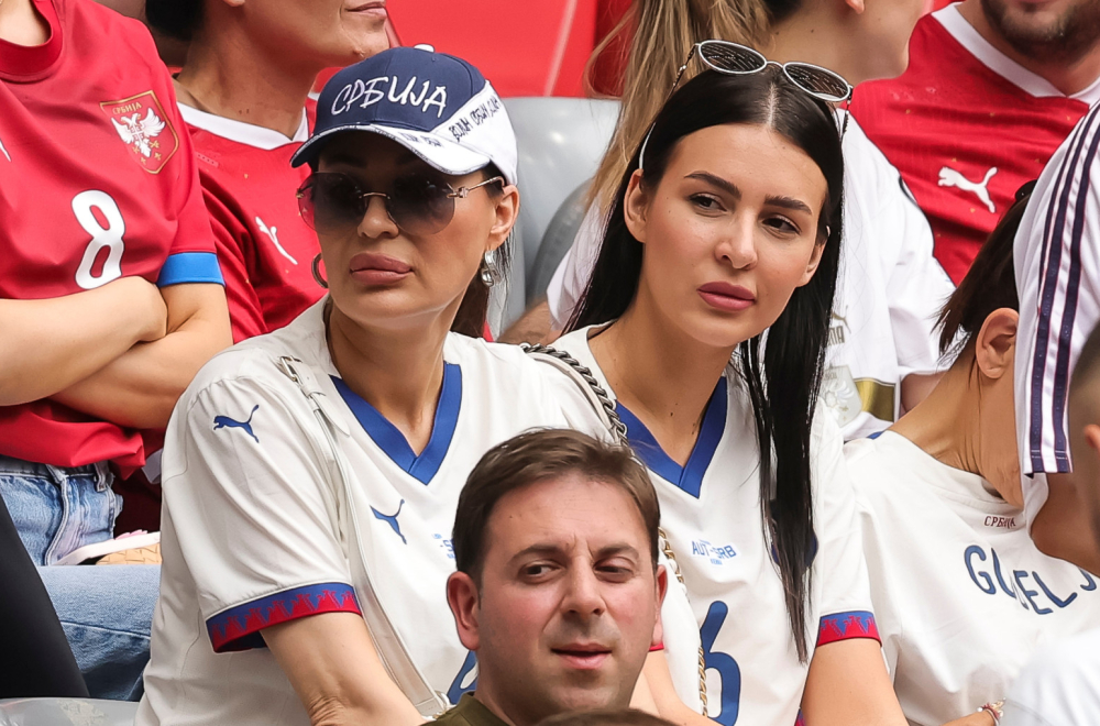 Anastasija Ražnatović objavila prve fotke sa trudničkim stomakom: Devet meseci krila trudnoću FOTO