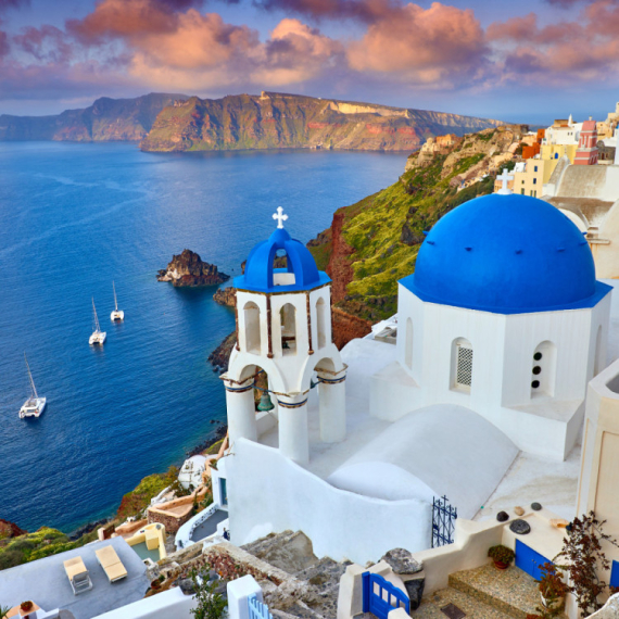 Zašto su grčke kuće na plavo-bele boje? Razlozi su poprilično nesvakidašnji