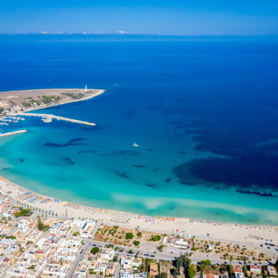 Najveće mediteransko ostrvo okružuju tri mora: Zašto je ovo najbolje vreme za obilazak ostrva?