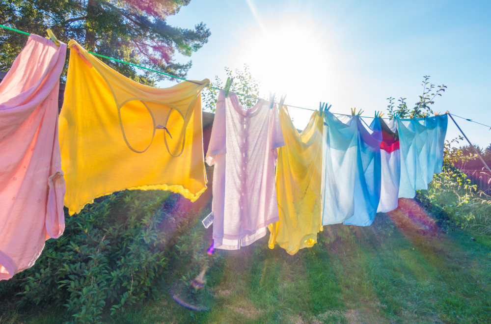 Znate li kako se pravilno pere i suši veš tokom leta?