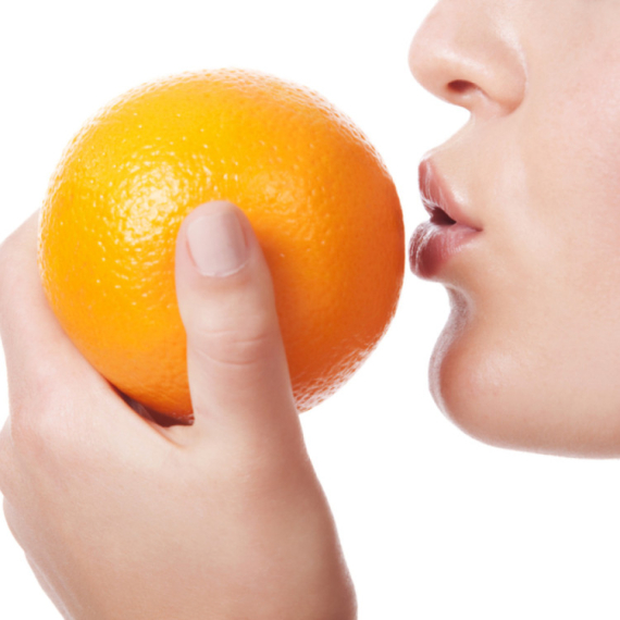 Test sa pomorandžom izazvao haos na mrežama: Mnogi su zbog ovoga raskinuli VIDEO