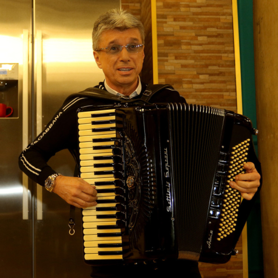 Ko je bio Saša Popović: Počeo kao harmonikaš "Slatkog greha", pa stvorio imperiju