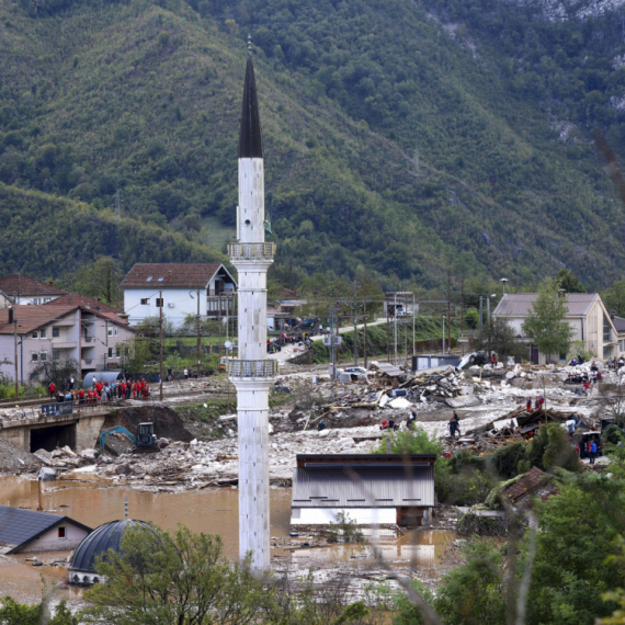 Tragedija u regionu potresla sve: Poznati glumac ponudio smeštaj FOTO