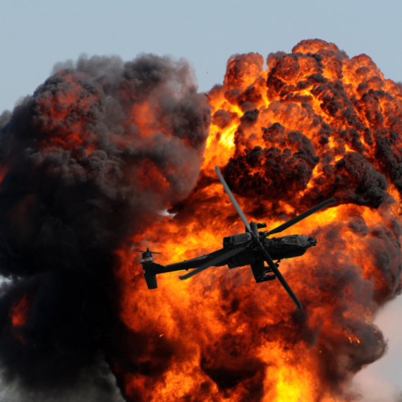 Rusi su ih zasuli raketama; Odjekuju eksplozije širom fronta; Na desetine mrtvih FOTO/VIDEO