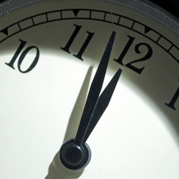 Četiri sekunde smo bliži apokalipsi: Pomereno vreme na Satu sudnjeg dana VIDEO