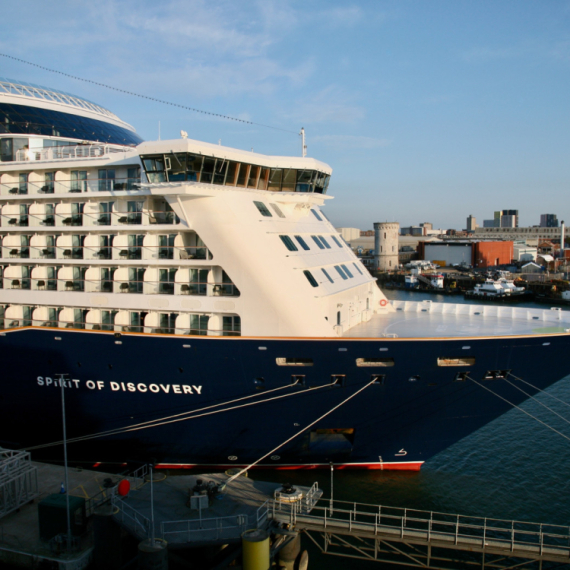 Živi na kruzerima već 13 godina, ali jedna stvar joj nije dozvoljena