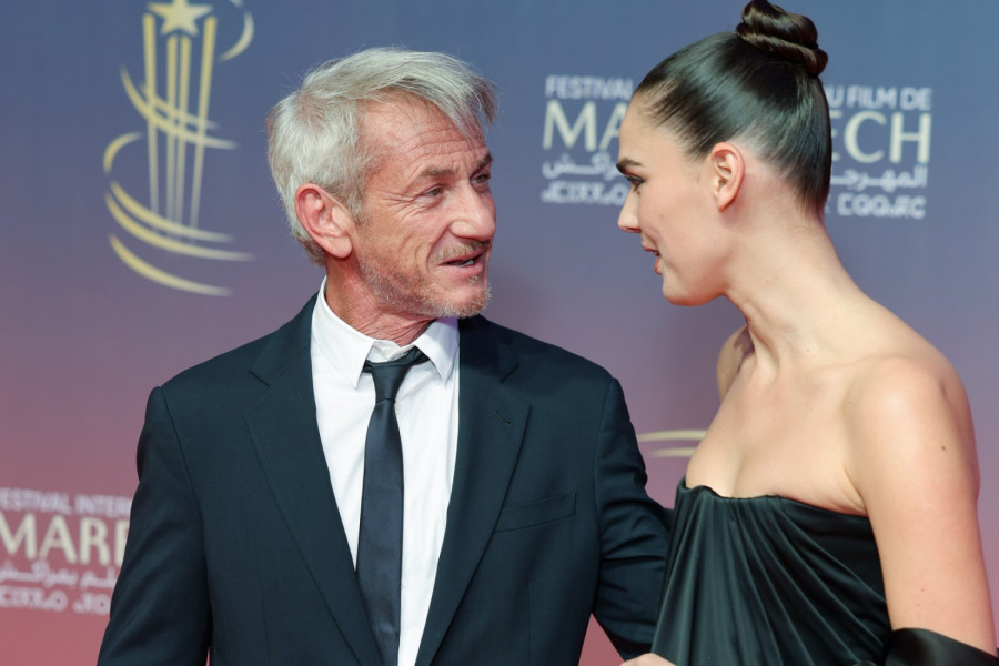 Nove fotke Šona Pena i njegove 34 godine mlađe devojke izazvale pometnju FOTO