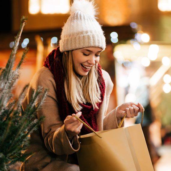 Neočekivani trend već preplavio ulice: Ne čekajte zimu bez ovih farmerki FOTO