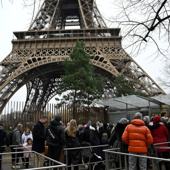 Poznata atrakcija u Parizu ponovo otvara vrata za posetioce VIDEO