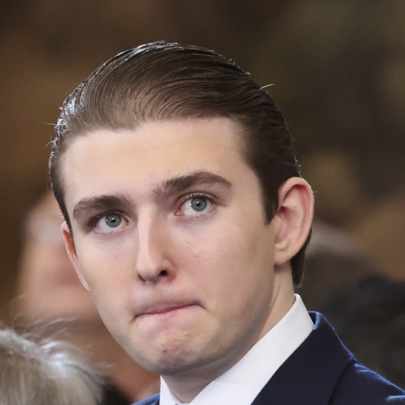 Viralna stranica udara na Trampa: Da li će Baron u rat? FOTO