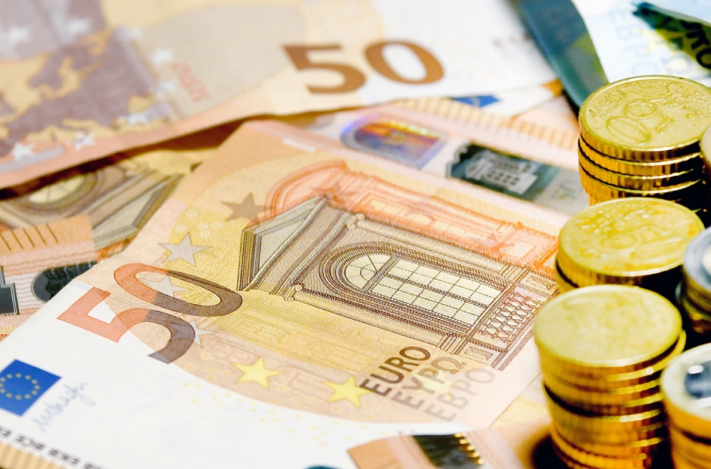 Plaćanje u evrima bez skrivenih troškova i čekanja: Šta članstvo Srbije u SEPA konkretno donosi građanima?