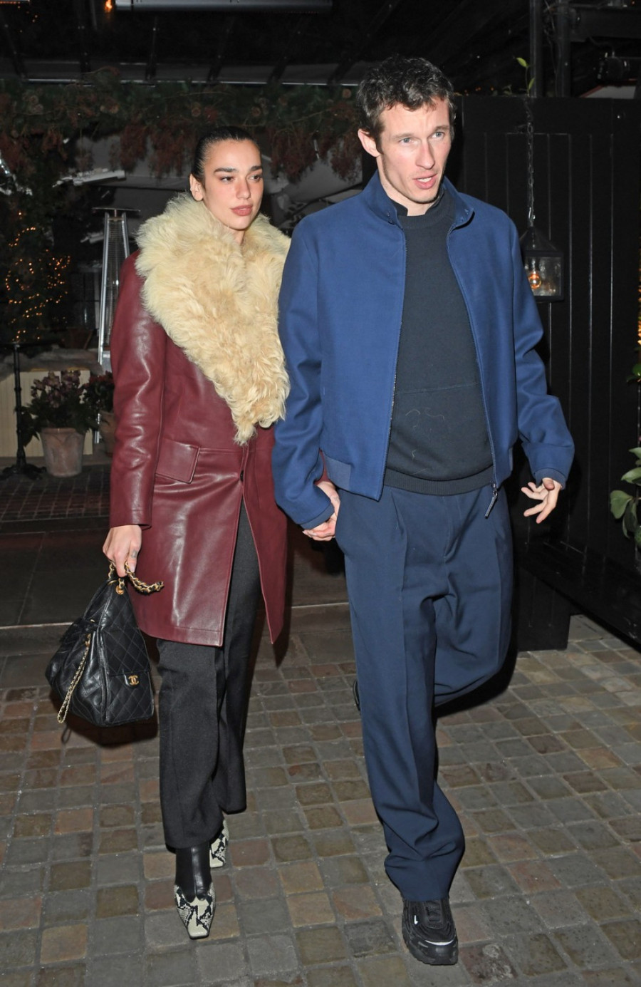 U providnoj haljini pokazala puno, a jednim detaljem najavila povratak velikog trenda FOTO