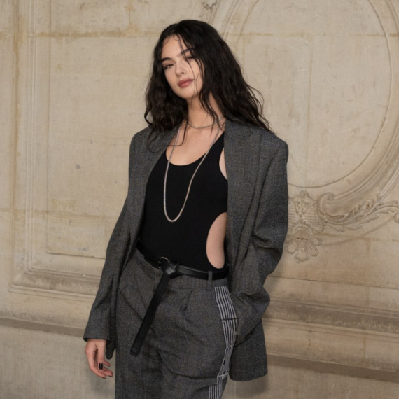 Ćerka Monike Beluči ukrala pažnju u Parizu: Prava mamina lepotica FOTO/VIDEO