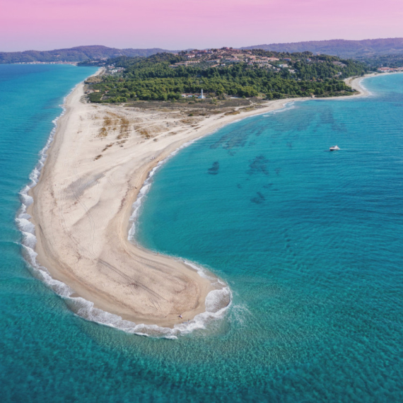 Ova plaža u Grčkoj je san svakog turiste, ali zbog jednog razloga zahteva poseban oprez