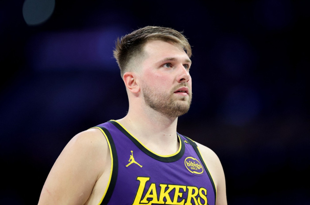 Majka Luke Dončića kao da je sišla s modne piste: Obukla dres i ukrala šou na utakmici FOTO