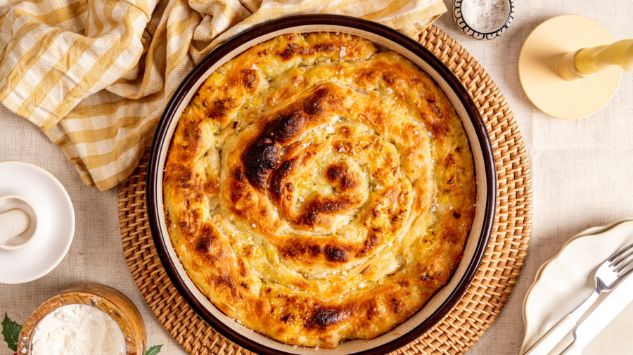 Tajni preliv iskusnih pekara: Zbog njega su pite mekane i sočne