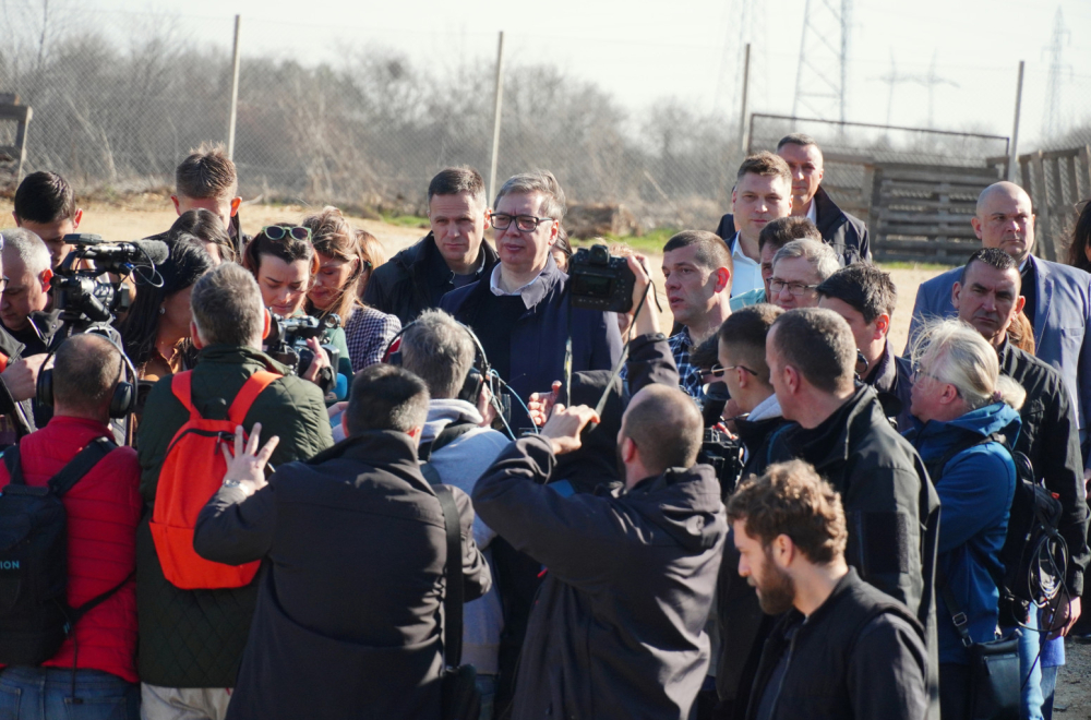 Vučić u Južnobanatskom okrugu: "Veće subvencije, alimentacioni fond, krediti za mlade, ogromne investicije..."