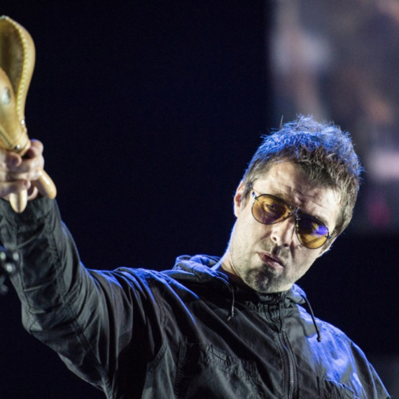 Lijam Galager postao deda: Porodila se njegova ćerka koju je upoznao 2018. godine FOTO