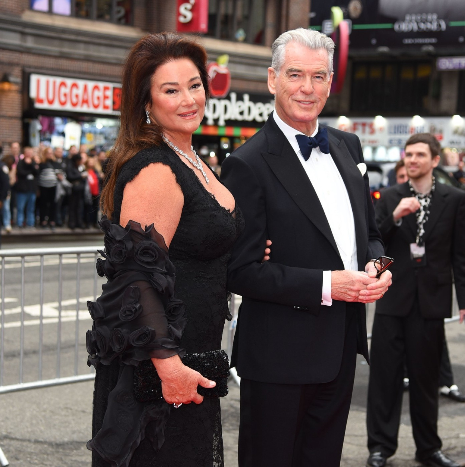 Zašto je Pirs Brosnan i dalje najveći frajer Holivuda? FOTO