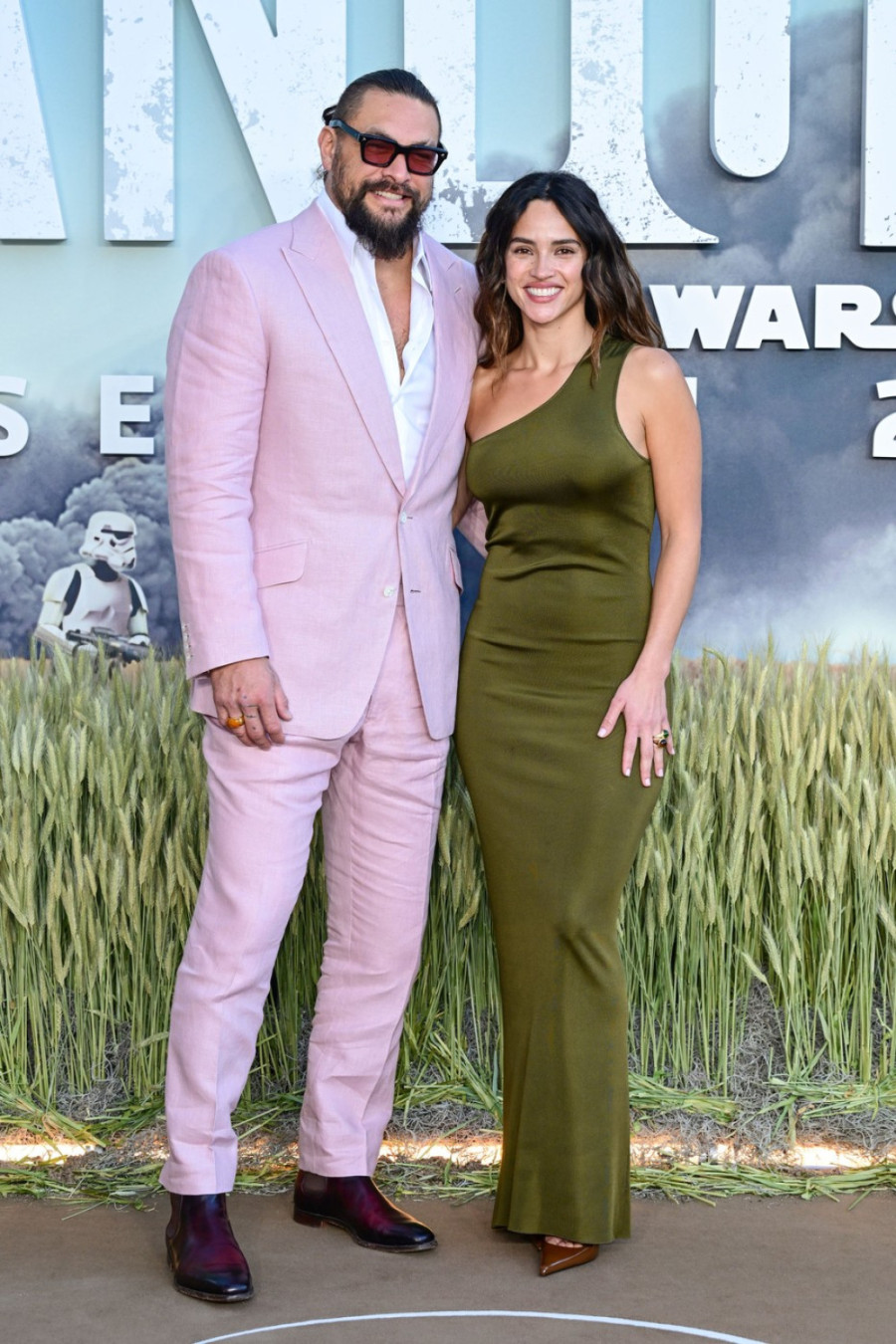 Nova veza Džejsona Momoe je ljudima odvratna –  a nije zbog razlike u godinama FOTO