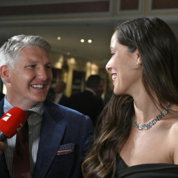 Svi bruje o "osvetničkoj" haljini Ane Ivanović: Lepa Srpkinja uvek zavodljiva na hiljadu načina FOTO