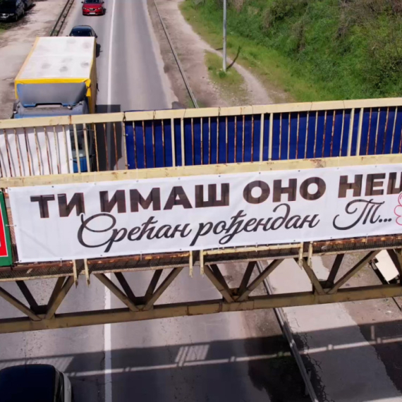 Čestitka u Preljini oduševila meštane: "Da je više ovakvih mladih ljudi bilo bi sjajno" FOTO