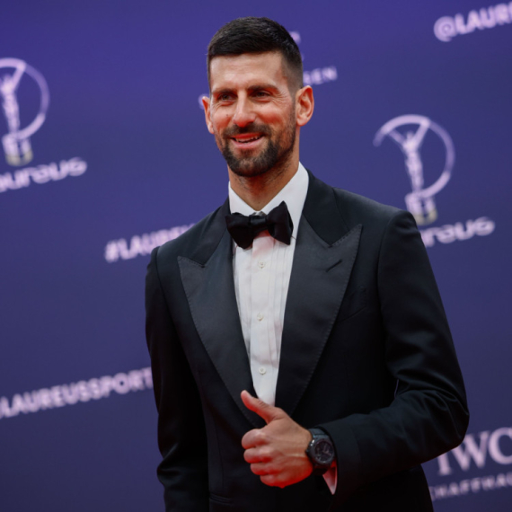 Novak Đoković nakratko menja profesiju, a evo šta će raditi VIDEO