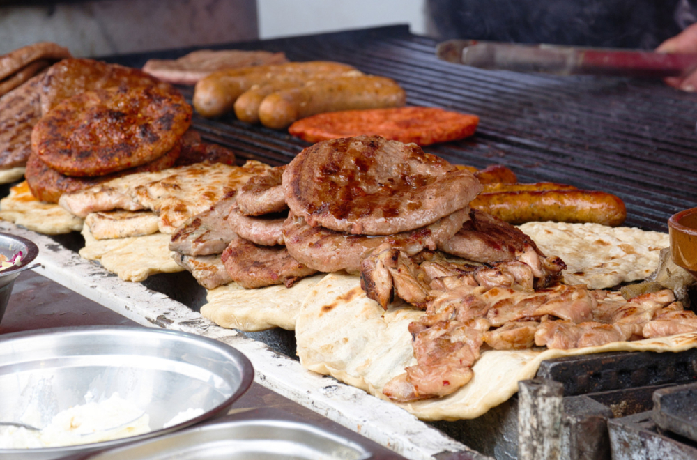 Tajna sočnog mesa s roštilja krije se u koraku koji većina ljudi preskače