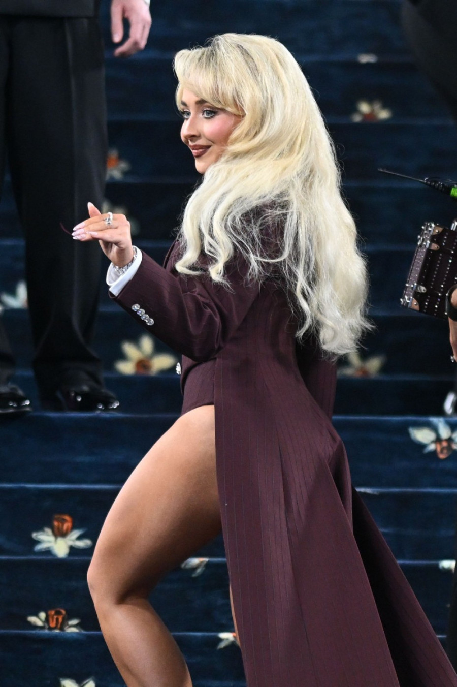 Kao šolja espresa: Slavna plavuša izgledom na Met Gali pokrenula lavinu reakcija FOTO