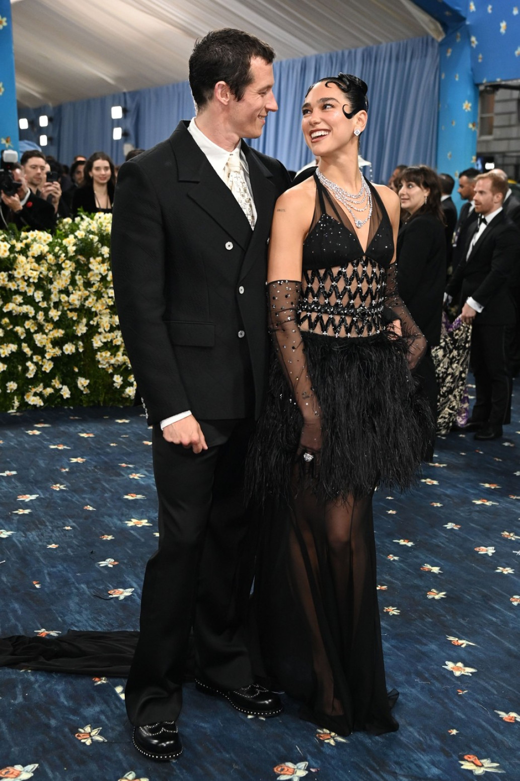 Poznata Albanka ne može više da se krije: Pokazala prsten i dečka FOTO