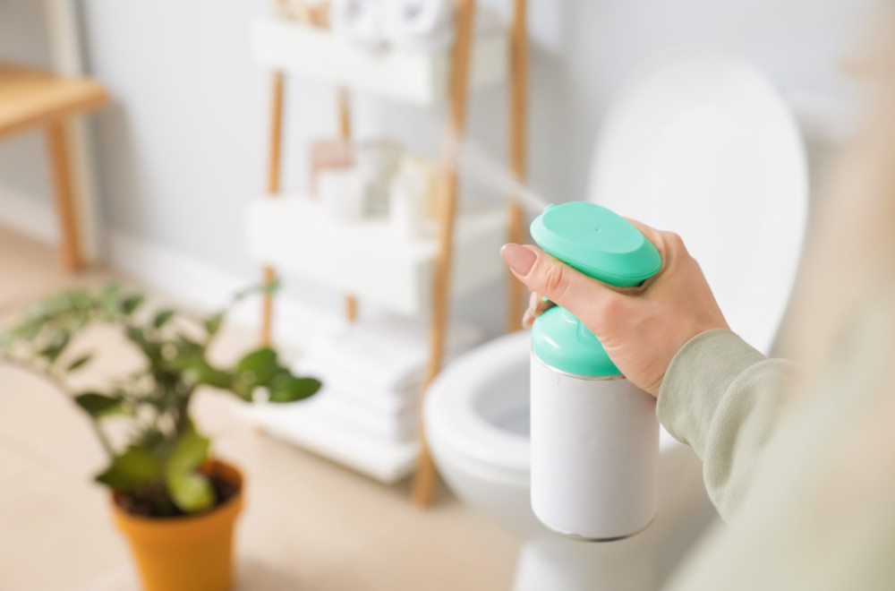 Greške koje pravimo kada čistimo kupatilo: Ova 3 predmeta nikada ne peremo