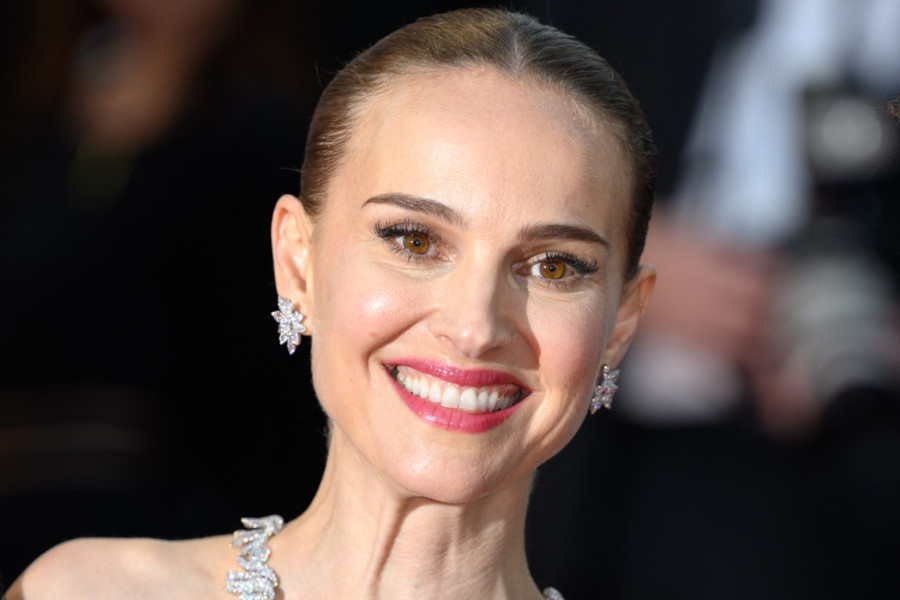 Slavna glumica čeka treće dete u 45. godini – i to nakon što joj se raspao prvi brak FOTO