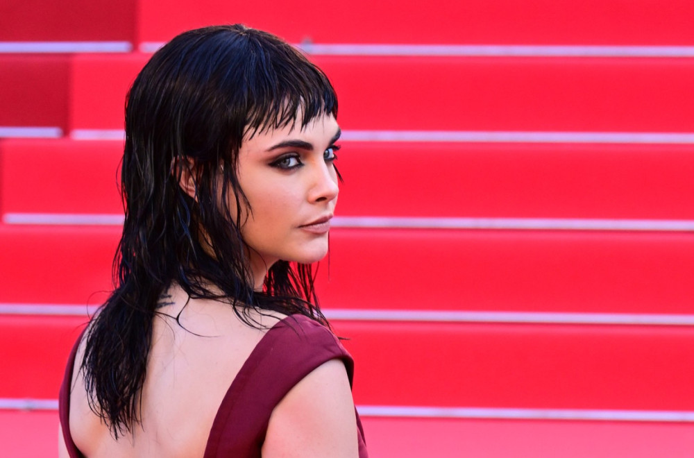 Crveni bob zaludeo žene: Da li ste spremne da budete malo buntovne? FOTO