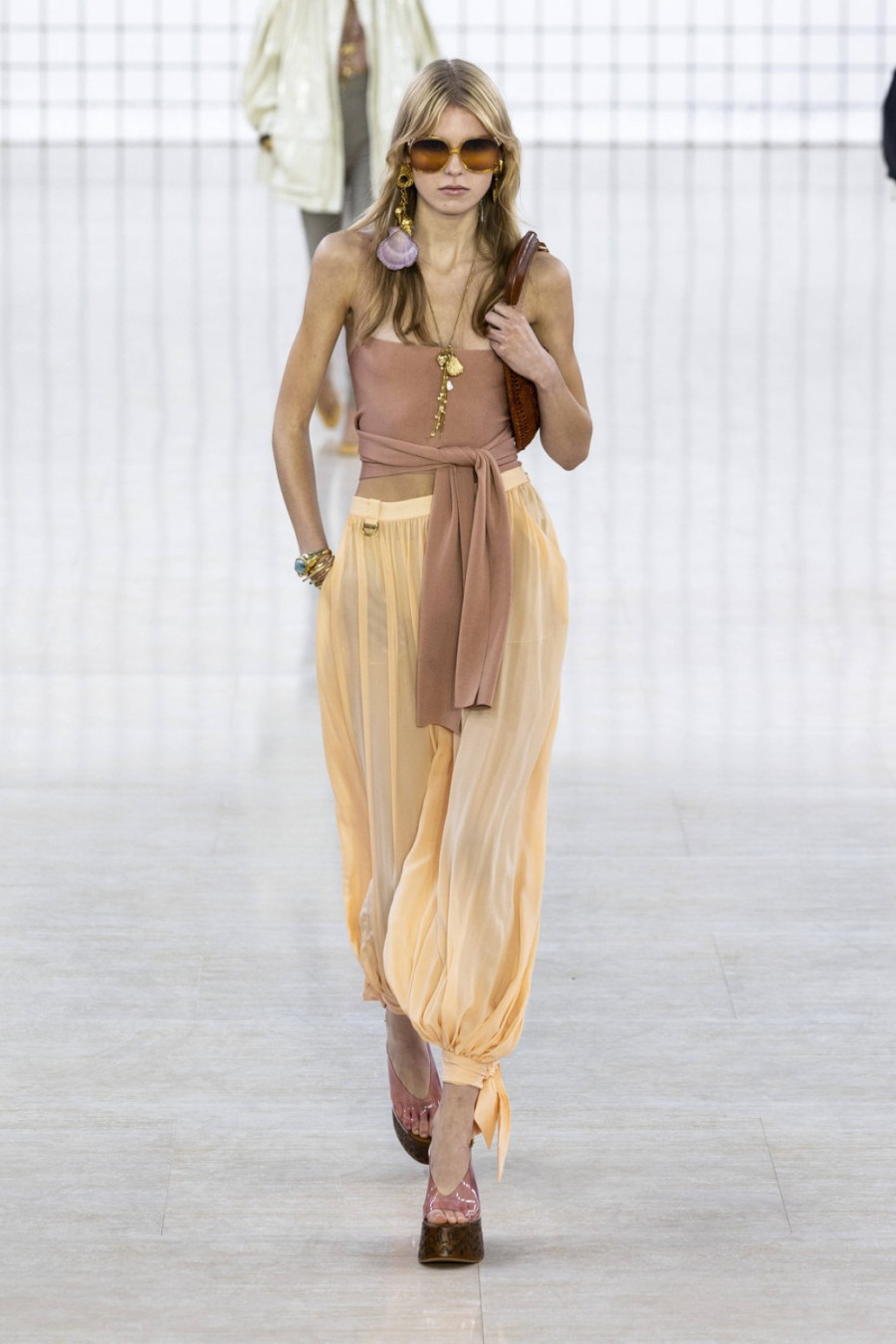 Bar su preudobne: Ove pantalone su glavna zvezda svih kombinacija FOTO