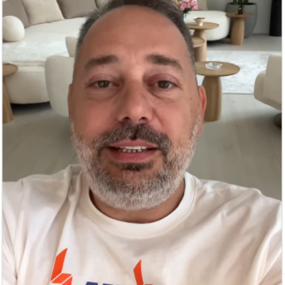 Oglasio se Branko Babić nakon teškog udesa: Objavio sliku iz bolničkog kreveta FOTO