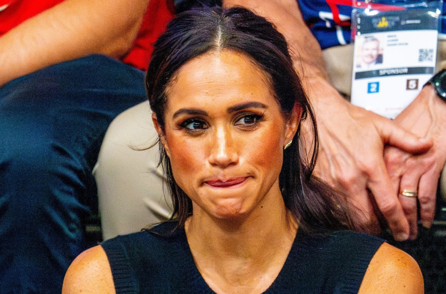 Zamalo pao poljubac: Megan Markl doživela neprijatnost pred svetom FOTO/VIDEO