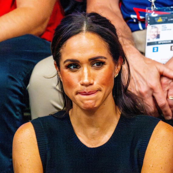 Zamalo pao poljubac: Megan Markl doživela neprijatnost pred svetom FOTO/VIDEO