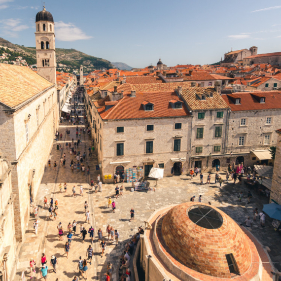 Neverovatan snimak iz Dubrovnika "zapalio" mreže": "Ovo samo kod nas ima" VIDEO