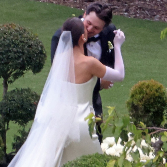 Udala se Hejli Stajnfeld: Sudbonosno "da" rekla slavnoj NFL zvezdi FOTO