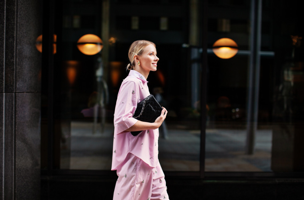 Tri boje koje izdužuju figuru: Apsolutni su trend i za jesen 2025.