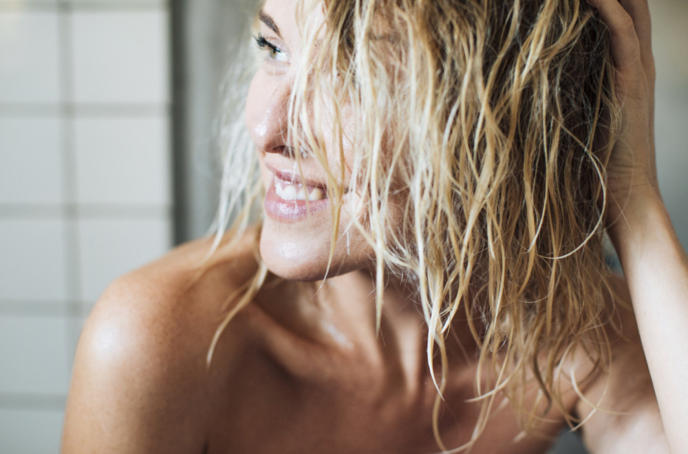 Perete kosu svaki dan? Evo zašto bi trebalo da prestanete sa ovom navikom